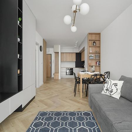 Michalczyka Stylish Apartment With Parking In The City Center Of Wroclaw By Noclegi Renters Exterior foto